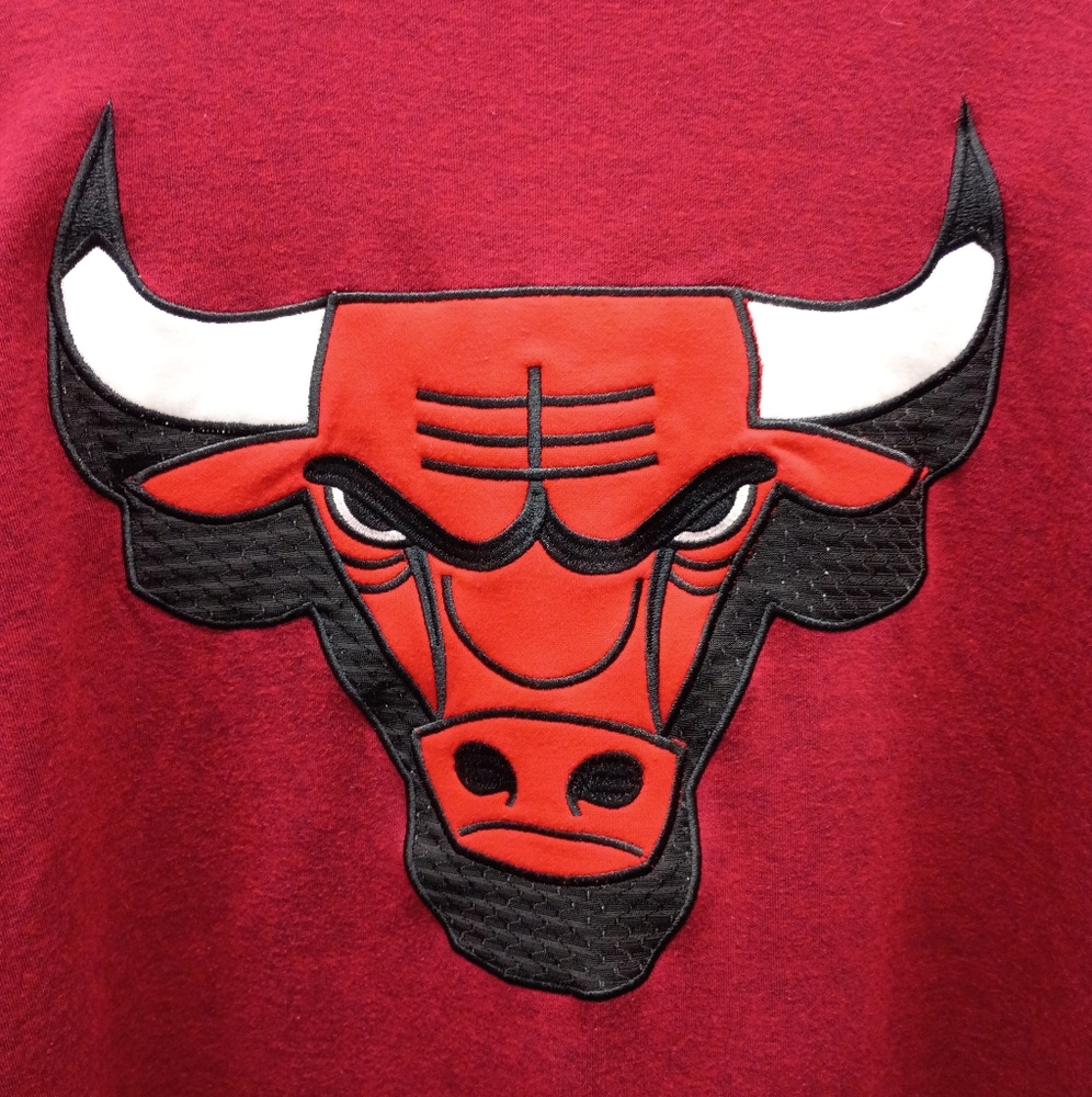 Red Bulls Logo Men's Hoodie - Picture 6 of 6